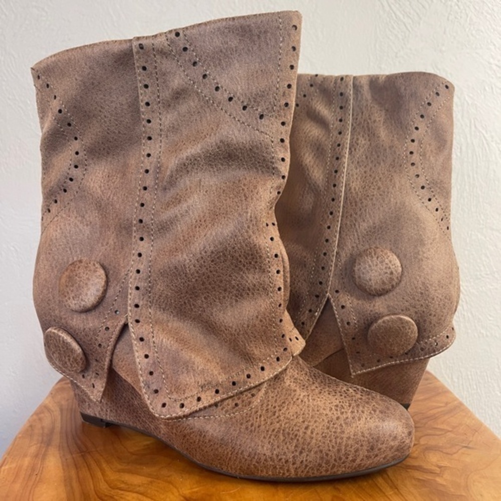 Not Rate Wedge Fold Over Slouch Ankle Bootie - 7